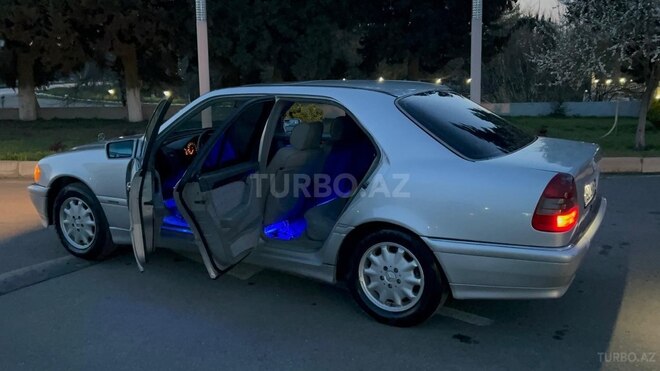 Mercedes C 220 1993, 250,000 km - 2.2 л - Masallı