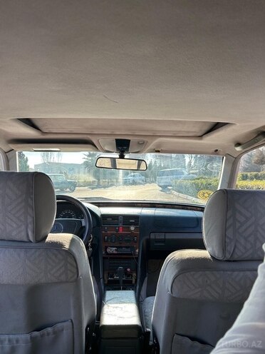 Mercedes C 220 1993, 250,000 km - 2.2 л - Masallı
