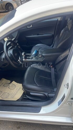 Kia K5-7