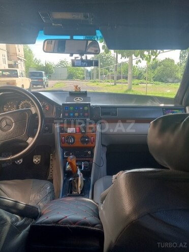 Mercedes E 200 1993, 371,858 km - 2.0 l - Bakı