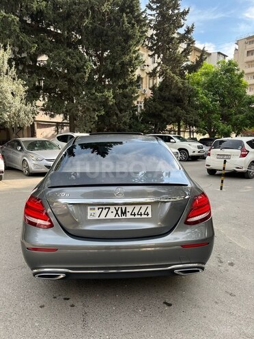 Mercedes E 220 d 2017, 129,000 km - 2.0 l - Bakı