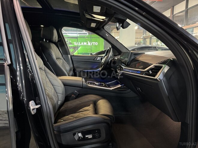 BMW X7-11