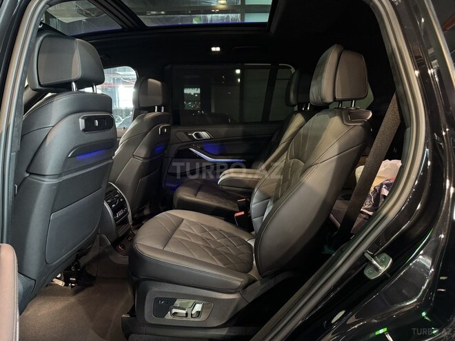 BMW X7-14