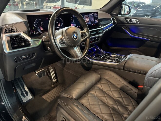 BMW X7-9