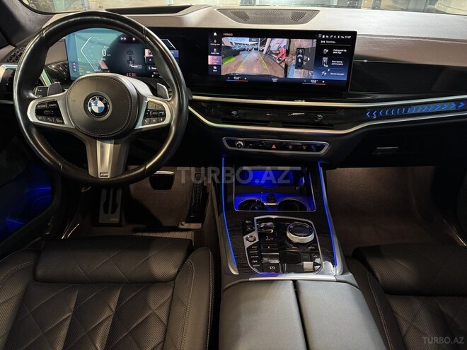 BMW X7-10