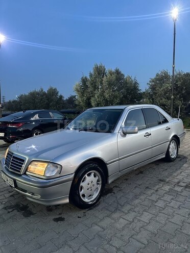 Mercedes C 180-4