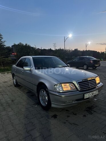 Mercedes C 180-6