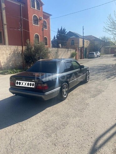 Mercedes E 220 1994, 333,100 km - 2.2 l - Bakı