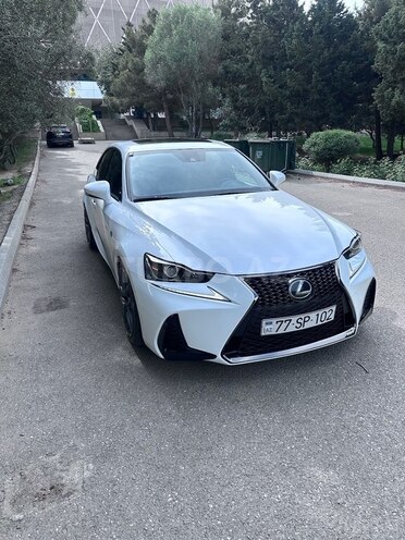 Lexus  2017, 140,000 km - 2.0 л - Bakı