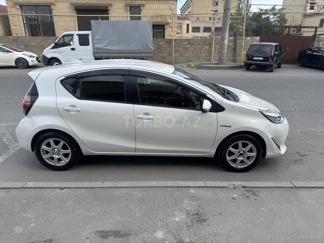 Toyota Aqua 2019, 104,000 km - 1.5 l - Bakı