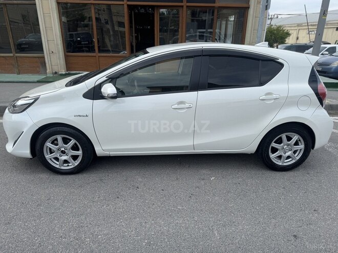 Toyota Aqua 2019, 104,000 km - 1.5 l - Bakı