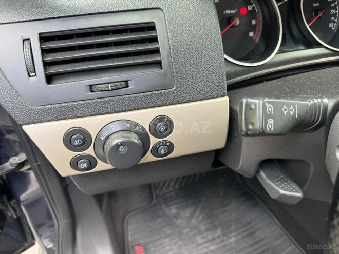 Opel Astra 2008, 228,000 km - 1.4 l - Mingəçevir