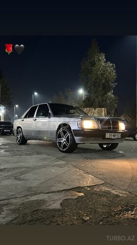 Mercedes 190 1992, 300,000 km - 2.0 l - Sabirabad