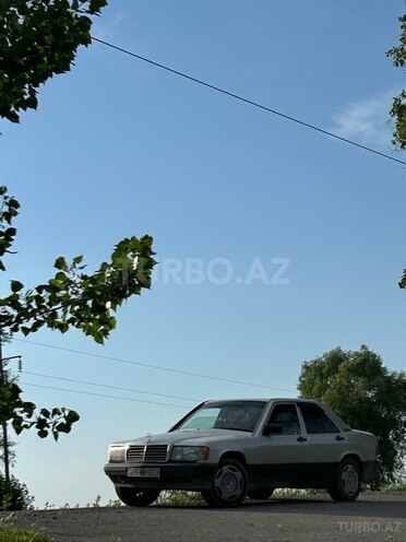 Mercedes 190 1992, 300,000 km - 2.0 l - Sabirabad