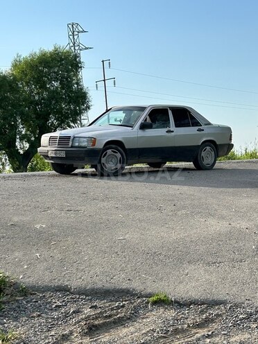 Mercedes 190 1992, 300,000 km - 2.0 l - Sabirabad