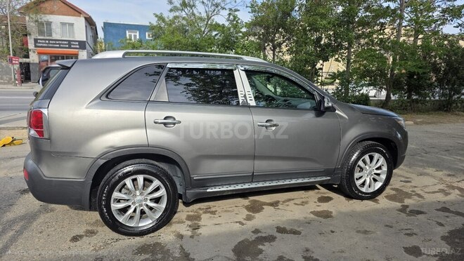 Kia Sorento-2