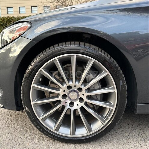 Mercedes C 300 4MATIC 2015, 127,500 km - 2.0 l - Bakı