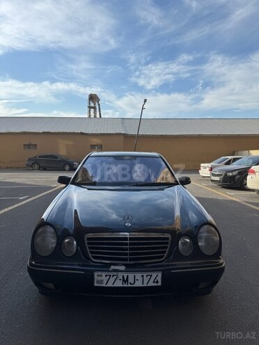 Mercedes E 200 d 2001, 428,000 km - 2.2 л - Bakı