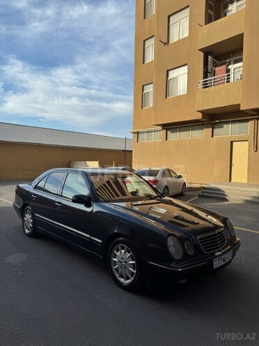 Mercedes E 200 d 2001, 428,000 km - 2.2 л - Bakı