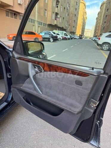 Mercedes E 200 d 2001, 428,000 km - 2.2 л - Bakı