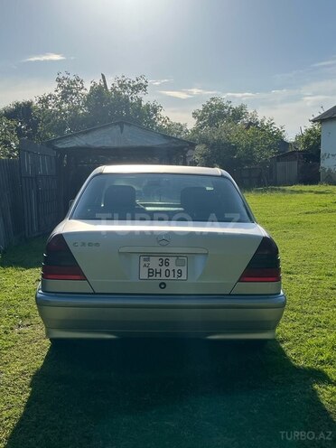 Mercedes C 200 1998, 199,600 km - 2.0 l - Qəbələ