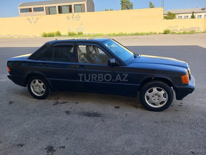 Mercedes 190 1992, 202,650 km - 1.8 l - Salyan
