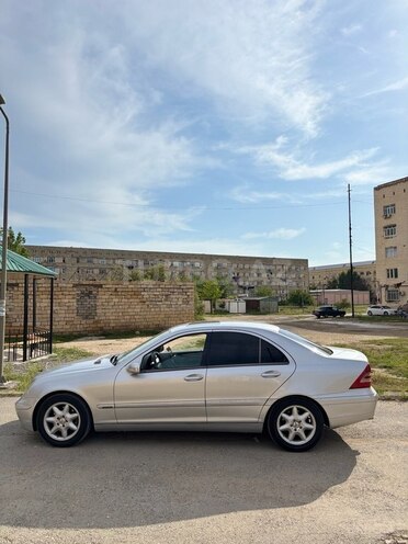 Mercedes C 240 2002, 479,500 km - 2.6 l - Hacıqabul