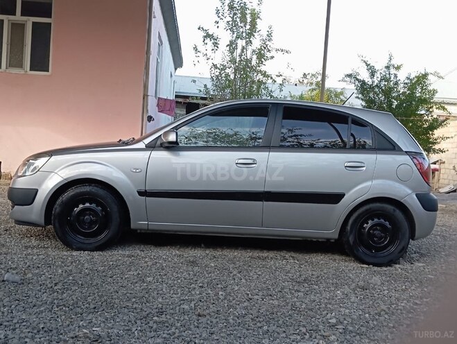 Kia Rio 2007, 160,000 km - 1.4 l - Ucar