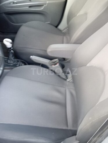 Kia Rio 2007, 160,000 km - 1.4 l - Ucar