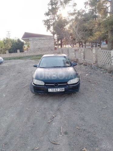 Opel Omega 1996, 516,260 km - 2.0 l - Salyan