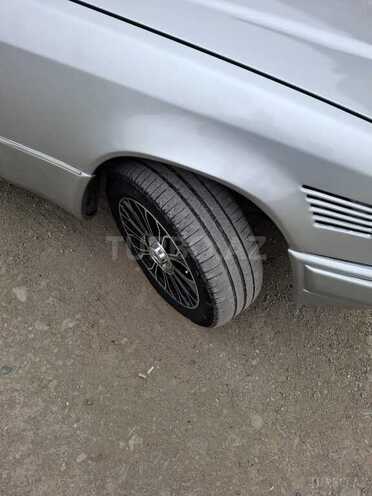 Mercedes E 300 1994, 248,000 km - 3.0 l - Gəncə