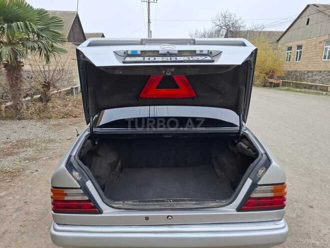 Mercedes E 300 1994, 248,000 km - 3.0 l - Gəncə