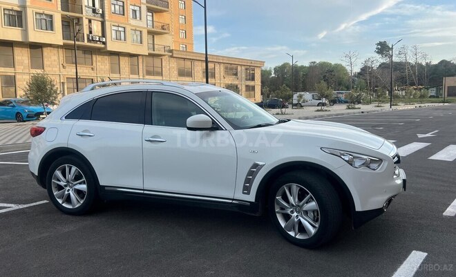 Infiniti FX37 2013, 94,500 km - 3.7 l - Sumqayıt
