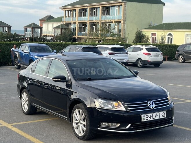 Volkswagen Passat 2013, 243,000 km - 1.8 l - Bakı