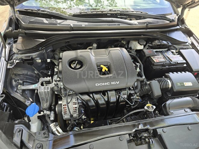 Hyundai Elantra 2018, 104 km - 2.0 l - Qazax