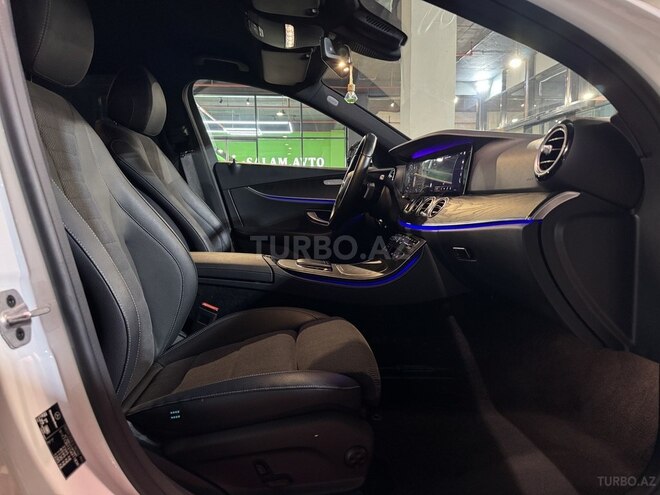 Mercedes E 200 d-10