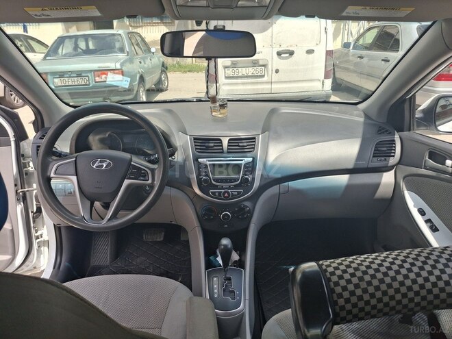 Hyundai Accent 2014, 120,000 km - 1.6 l - Bakı