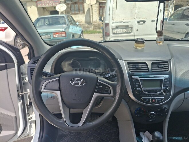 Hyundai Accent 2014, 120,000 km - 1.6 l - Bakı