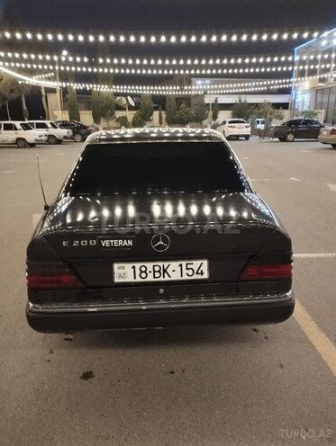 Mercedes E 200 1991, 200,000 km - 2.0 l - Şirvan