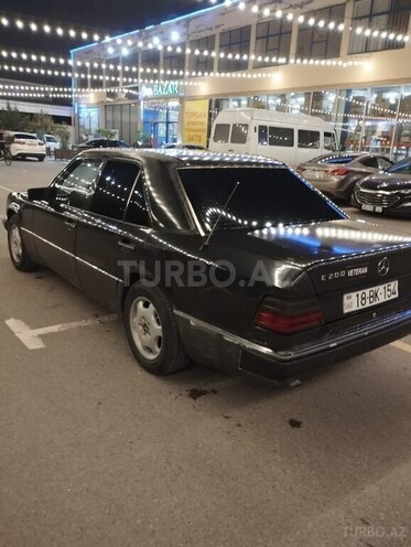 Mercedes E 200 1991, 200,000 km - 2.0 l - Şirvan