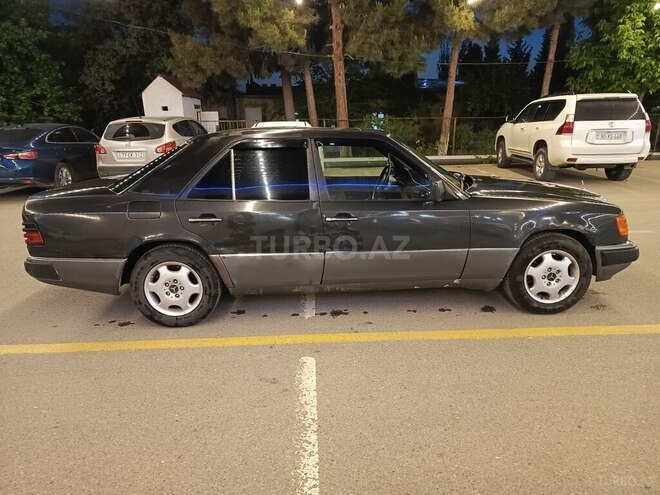 Mercedes E 200 1991, 200,000 km - 2.0 l - Şirvan
