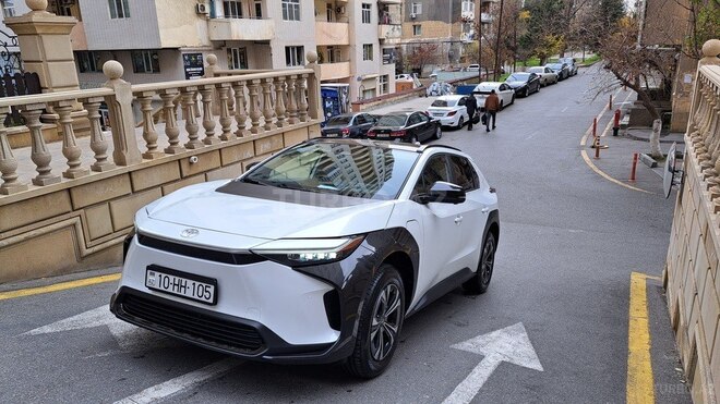 Toyota  2023, 9,000 km - 0.0 l - Bakı