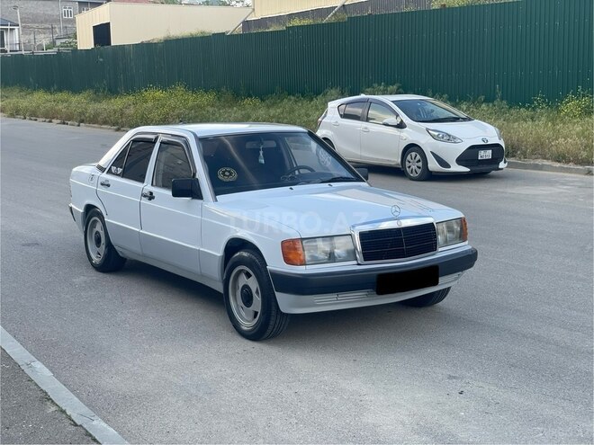 Mercedes 190 1989, 241,804 km - 2.0 l - Bakı