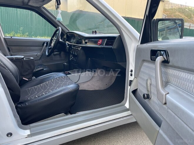 Mercedes 190 1989, 241,804 km - 2.0 l - Bakı