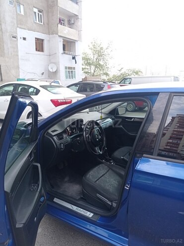 Skoda Rapid 2019, 233,333 km - 1.6 л - Bakı