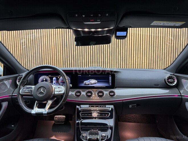 Mercedes CLS 300-11