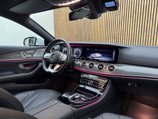 Mercedes CLS 300-14