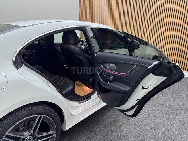 Mercedes CLS 300-17