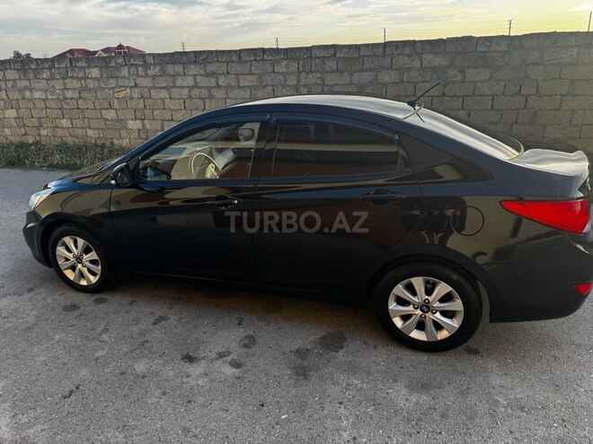 Hyundai Accent 2015, 91,000 km - 1.6 л - Bakı