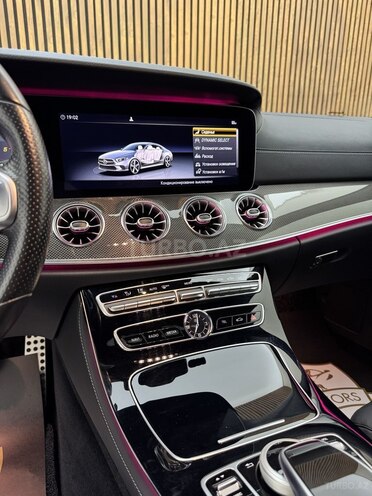 Mercedes CLS 300-26